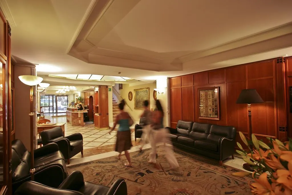 Hotel Capitol Milano 4*,