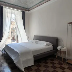 palazzo-del-verga.sicilyhotelsitaly.net/